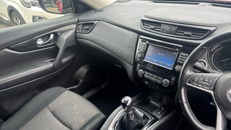 Nissan X-Trail 1.7 dCi N-Connecta 5dr Diesel Station Wagon